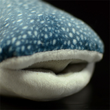 peluche de requin baleine bouche