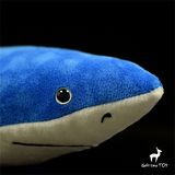 peluche requin bleu tête